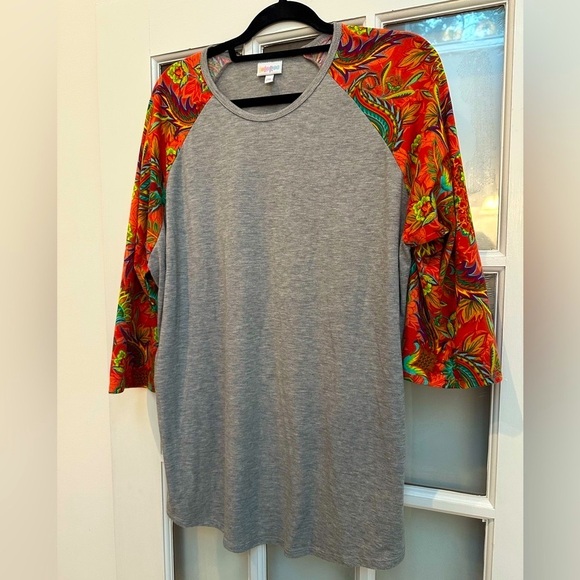 LuLaRoe Randy Baseball Raglan Sleeve Top Paisley Floral Plus Size 2X - Picture 2 of 10